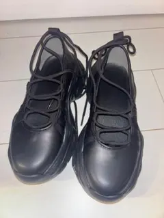 ブラック スニーカー バレエコア 合成皮革