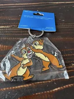 ディズニー チップとデール アクリルキーホルダー - メルカリ