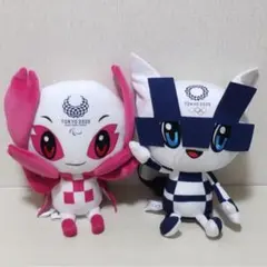 東京オリンピック2020ミライトワ・ソメイティ ポージングぬいぐるみ