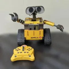 ディズニー ウォーリー ラジコン WALL・E 動作確認済 - メルカリ