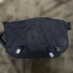 と*と様 timbuk2 ブラックMサイズ　メッセンジャーバッグのサムネイル