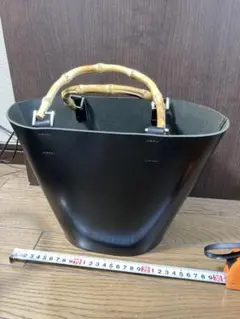 ajew 革 バンブーハンドル 黒 バケツ型ハンドバッグ