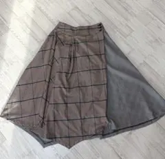 美品 OZOC アシメントリーフレアスカート グレー系チェック