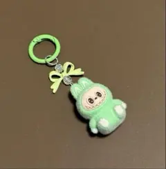 LABUBU ラブブ　キーホルダー　ミニ　　グリーン