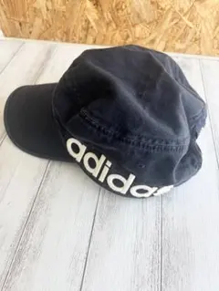 adidas キャップ　ネイビー