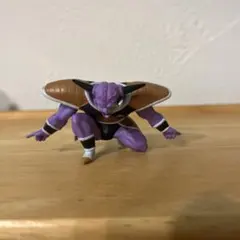 匿名配送　ドラゴンボール　フィギュア　ギニュー