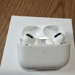 Apple AirPods Pro 本体 充電ケース付きのサムネイル