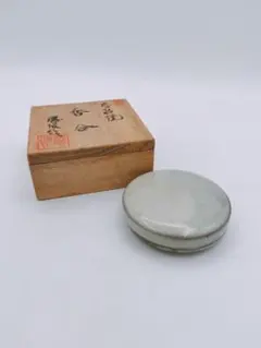 d742 香合 志戸呂 遠州七窯 白幡鳳悦 木箱 茶道具 古物 鈴木彦次 d742 香合 志戸呂 遠州七窯 白幡鳳悦 木箱 茶道具 古物 鈴木彦次