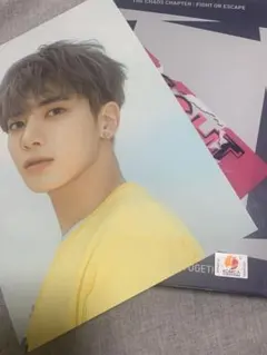 TXT fightorescape アルバム