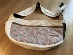 LAURA ASHLEY ペット用スリングキャリーのサムネイル