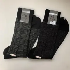 Calvin Kleinのロゴ入りメンズソックス　吸湿発熱仕様　新品　２足のサムネイル