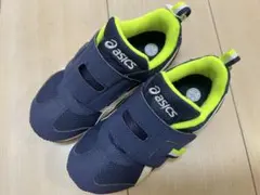 asics アシックス　キッズスニーカー　18