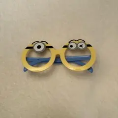 ユニバーサルスタジオ　ミニオン　メガネ