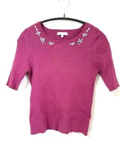 プロポーションボディドレッシング　半袖　トップス　3 キラキラ　赤紫系　綺麗目