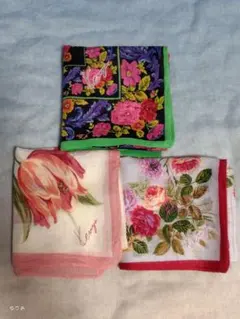 中古 KENZO ケンゾー 花柄 ハンカチ 3枚セットのサムネイル