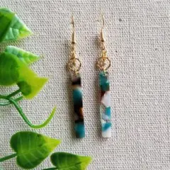 。*♡再販×2♡*。ゆらゆらピアス。:°ஐ♡*グリーン*ブラウン　No.318