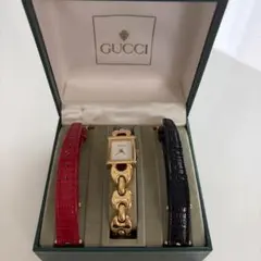 非常に美品。GUCCI 着せ替えブレスストラップ ゴールドGP 腕時計（赤
