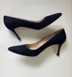 MANOLO BLAHNIK スエードパンプス ネイビー 35.5のサムネイル