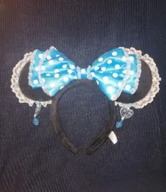 東京ディズニーリゾート　カチューシャ　ミニーマウス　水色　ドット柄