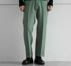 グリーンスラックス ストレートフィットのサムネイル