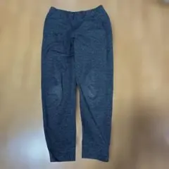 ユニクロ　ダークグレー ロングパンツ140