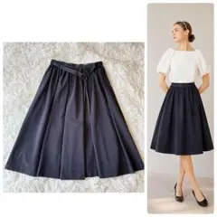 FOXEY NEW YORK フォクシー フレアスカート ステッチベルト 紺色のサムネイル