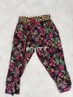 6日までの価格★ZUMBA®︎★豹 ハイビスカス 薔薇柄サルエルパンツ XS