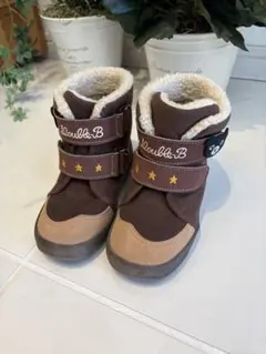 Item thumbnail for item c2fa26a7-101a-4045-84d5-7bed1975e1a7