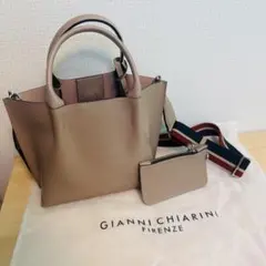 【値下げ中】GIANNI CHIARINI バッグのサムネイル