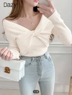 DAZY ツイストフロントニット ホワイト