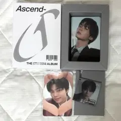 ZB1 ゼベワン ゴヌク Ascend キーリング キーホルダー トレカ コンプのサムネイル