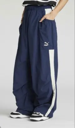 PUMA ナイロンスケーターパンツ　　黒