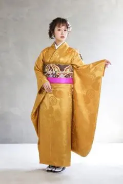 バレンタインセール！レンタル40万クラスの地模様の綺麗な無地振袖からし色振袖