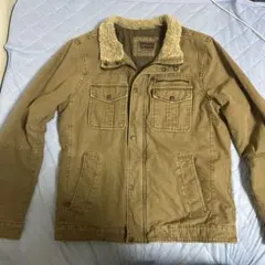 Levi's ボア襟付きミリタリージャケット