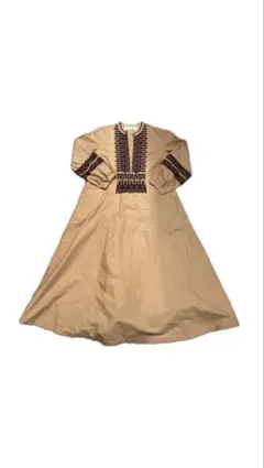 サラマリカ　刺繍　ロングワンピース