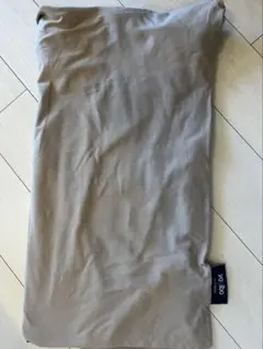 ライトグレー