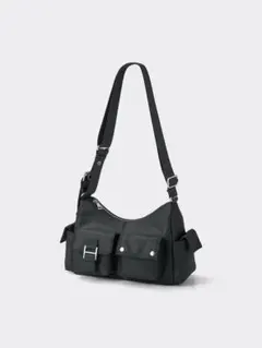 GU　アウトポケットショルダーバッグ　ブラック　ジーユー