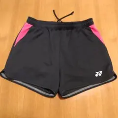 ヨネックス　ショートパンツ　Мサイズ　ブラック