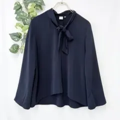 美品✨ リトルシック ブラウス ネイビー ポリエステル 長袖 ボウタイ 上品 紺のサムネイル