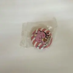 BT21 クッキー　くら寿司ビッくらポン　缶バッチ