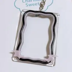 レジンデコ 硬質ケース トレカケース キーホルダー 黒 ピンク 小悪魔 纏め売り