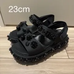 シモーネ ロシャ × クロックス ソーホー サンダル - メルカリ