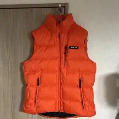 ダウンベスト