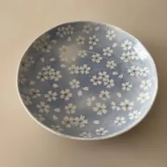 【新品未使用】　青色桜の花柄　陶器皿　皿　平皿　食器　器　キッチン　お皿