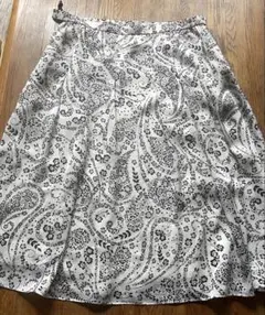 DAKS 花柄フレアスカートのサムネイル