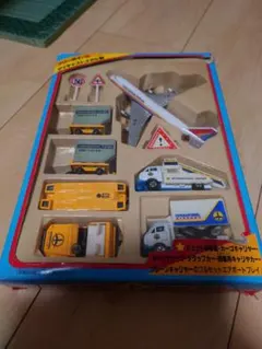 ノースウエスト航空 エアポートプレイセット REALTOY 飛行機 ミニカー