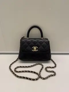 ブラック キルティング ショルダーバッグ...