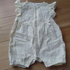 フリル付きロンパース クリーム色 サイズ70