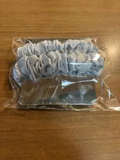 シュシュ　シルバー(おまけ付き)