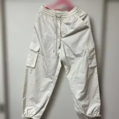 【GU】ホワイト カジュアルパンツ ゴムウエスト